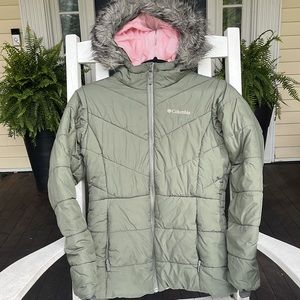 ❄️Columbia Coat with Faux Fur Trim Large